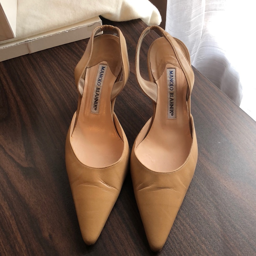 Manolo Blahnik Carolyne cream/beige sling backs